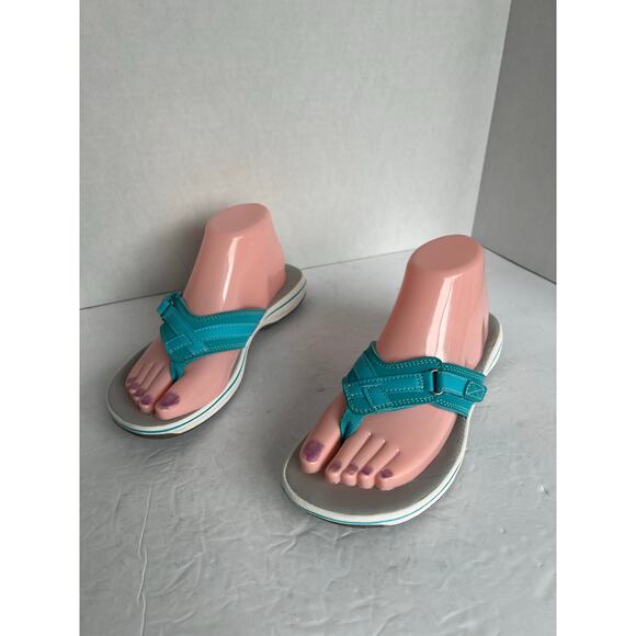 Clarks CLOUDSTEPPERS Breeze Sea Slip On Adjustable Thong Flip Flop Sandals Sz 8 - Picture 1 of 9